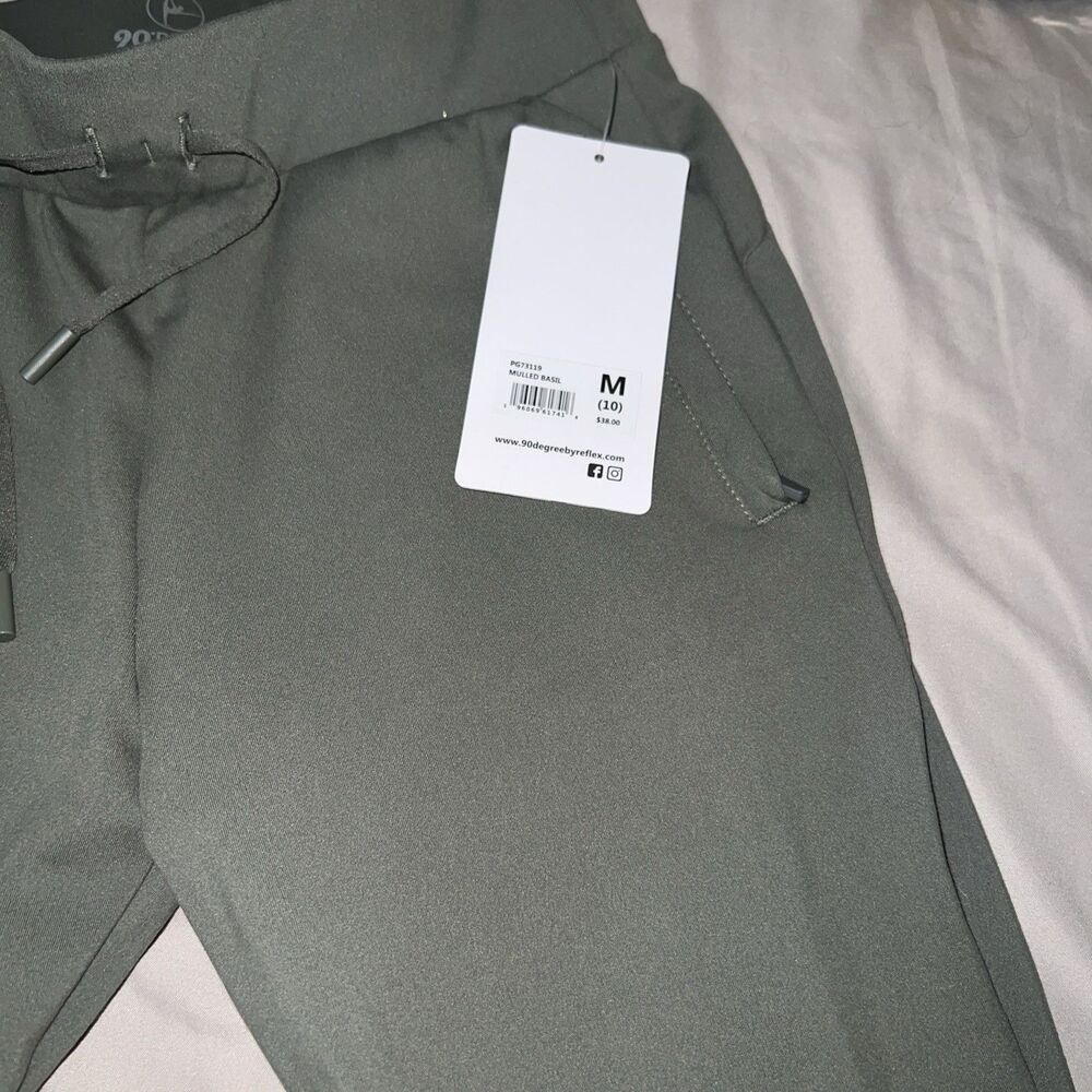 $78 90 Degree By Reflex Women's Warp Sunwade Jogger - Thyme - Medium - New Tags